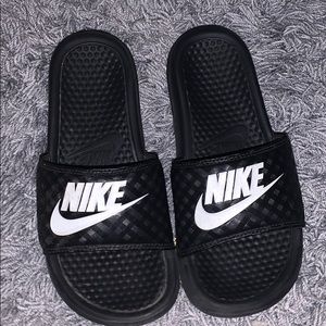 Nike slides